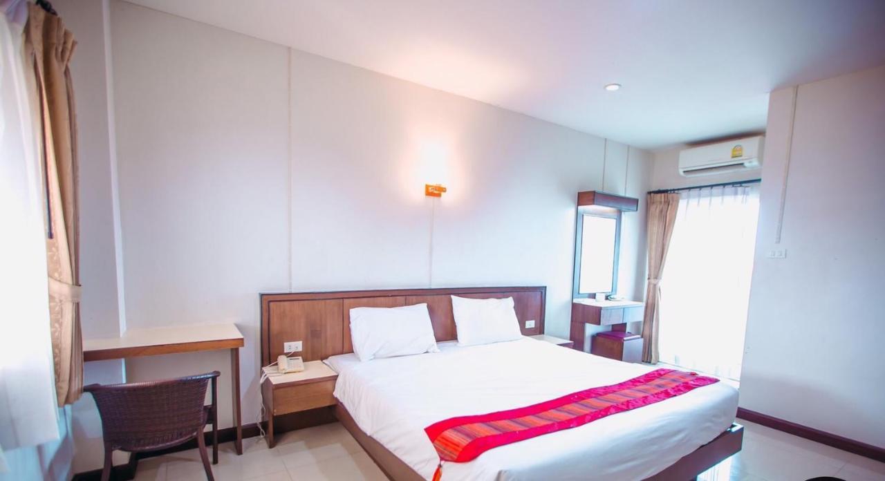 Bander Hotel Phu Khieo Exteriér fotografie