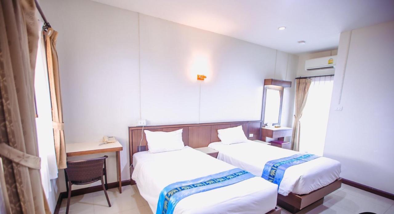 Bander Hotel Phu Khieo Exteriér fotografie