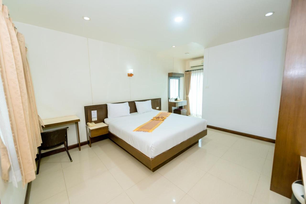 Bander Hotel Phu Khieo Exteriér fotografie