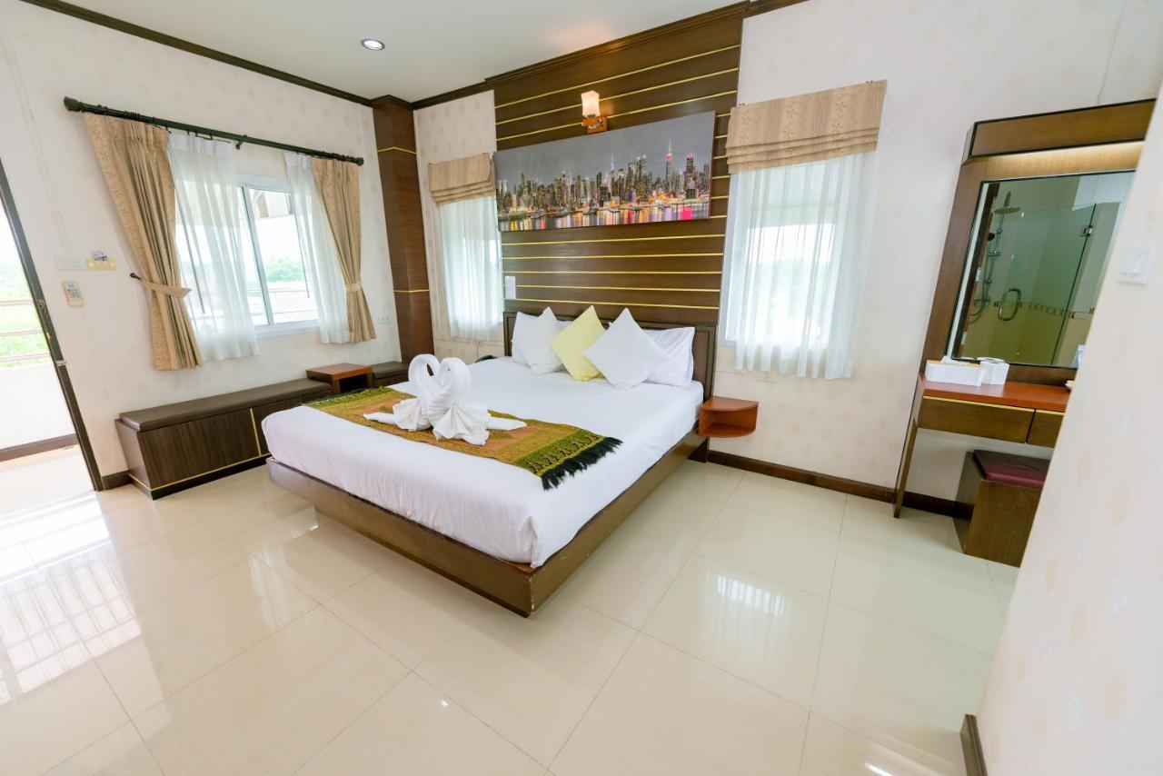 Bander Hotel Phu Khieo Exteriér fotografie